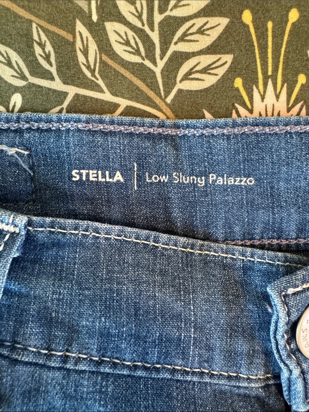 AG Adriano Goldschmied “Stella” Low-slung palazzo Wide-Leg Jeans, 30” inseam - Picture 9 of 14